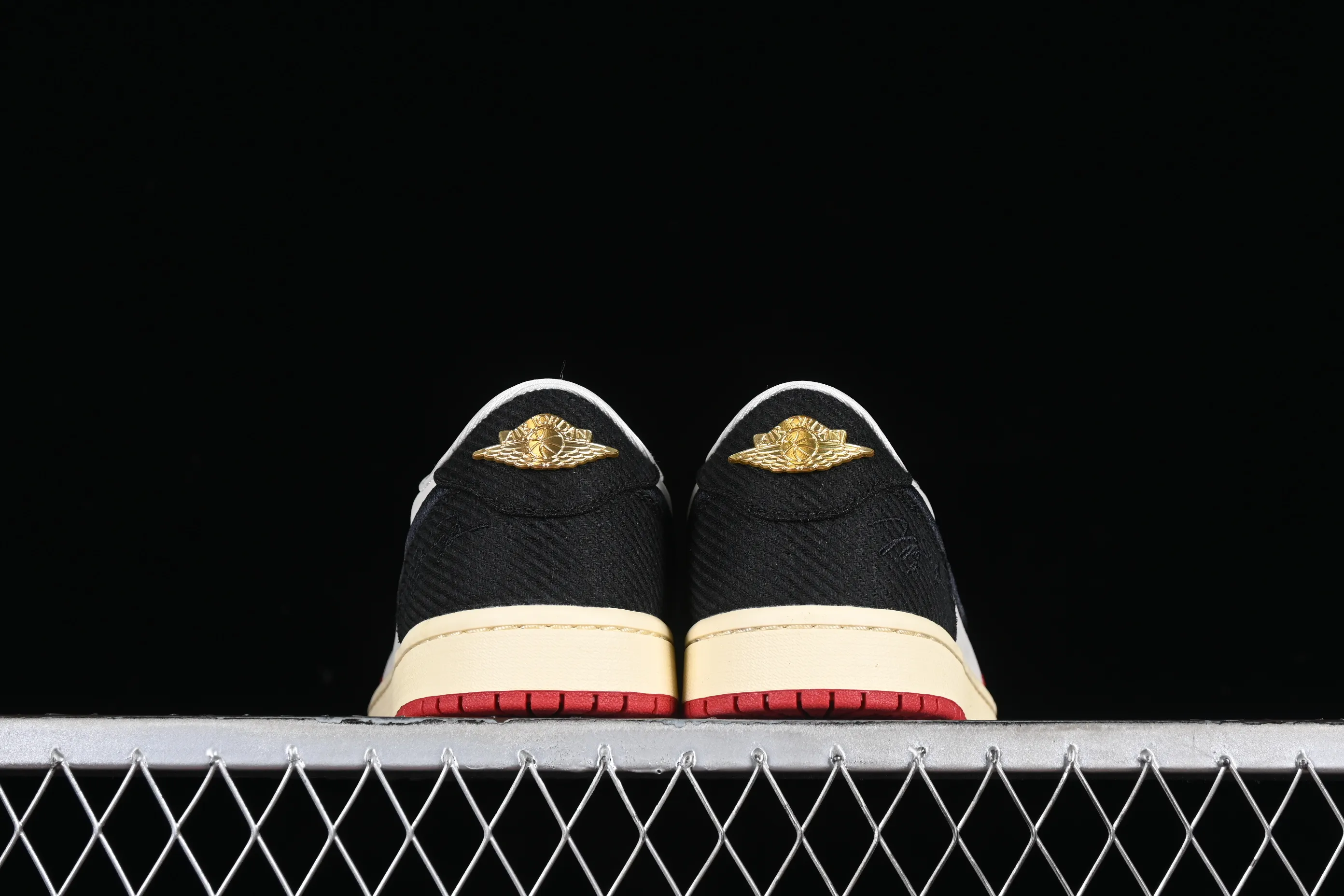 All categories Air Jordan Jordan series basketball shoes Air Jordan 1 Low G version pure original Trophy Room x Jordan 1 Low OG "Away" AJ1 Joe 1 Jordan's son low-top cultural casual sneakers FN0432-100